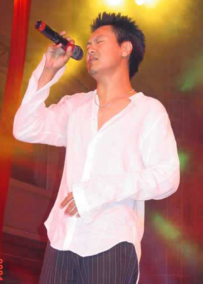 高明駿